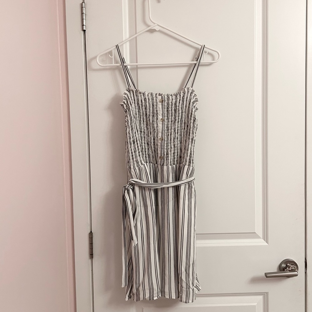 LAST CALL 🤍🤍 hollister striped spaghetti strap mini dress